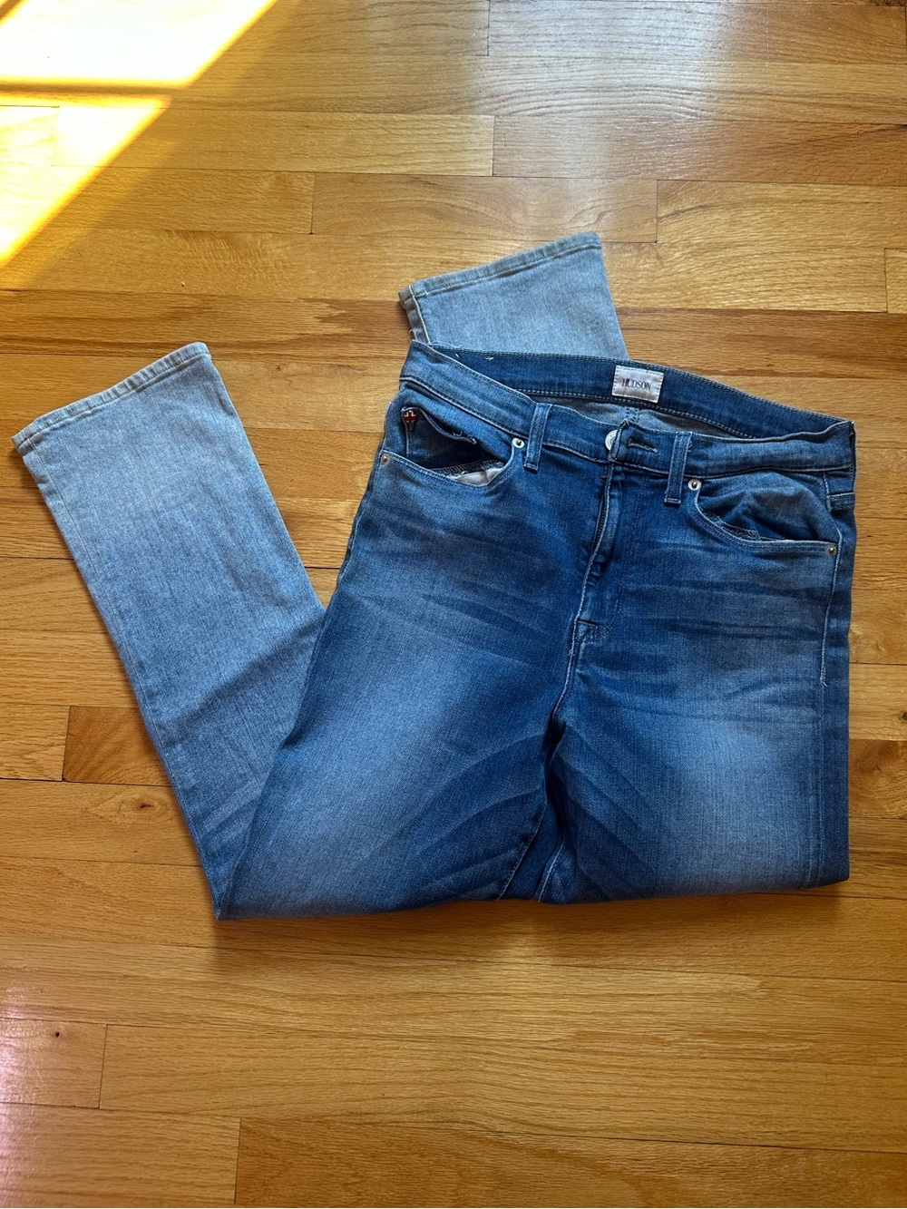 Hudson High Rise Crop Harper Baby Kick Flare Blue Jeans size 29